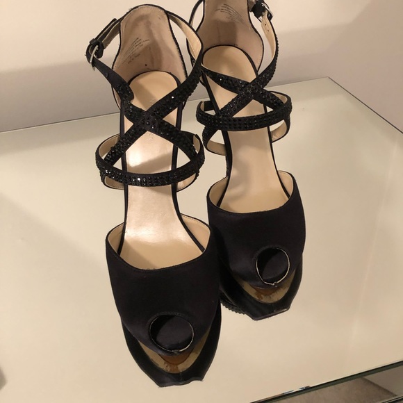 Nine West Evening Shoes - Picture 2 of 5